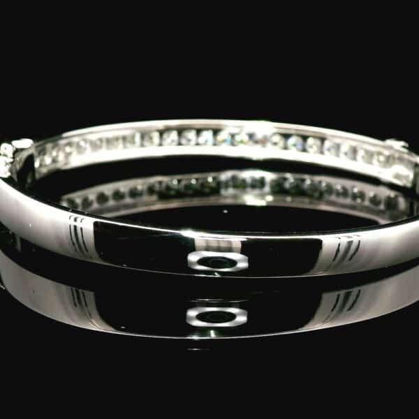 2.25 CTW Diamond Bangle 18k White Gold, Natural Diamond F VS1 Round Brilliant
