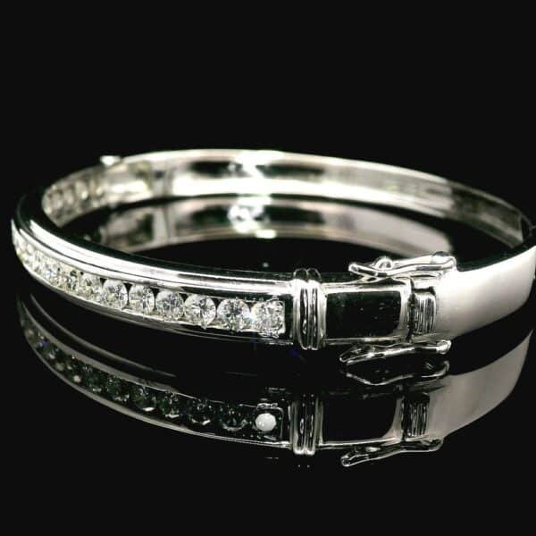 2.25 CTW Diamond Bangle 18k White Gold, Natural Diamond F VS1 Round Brilliant