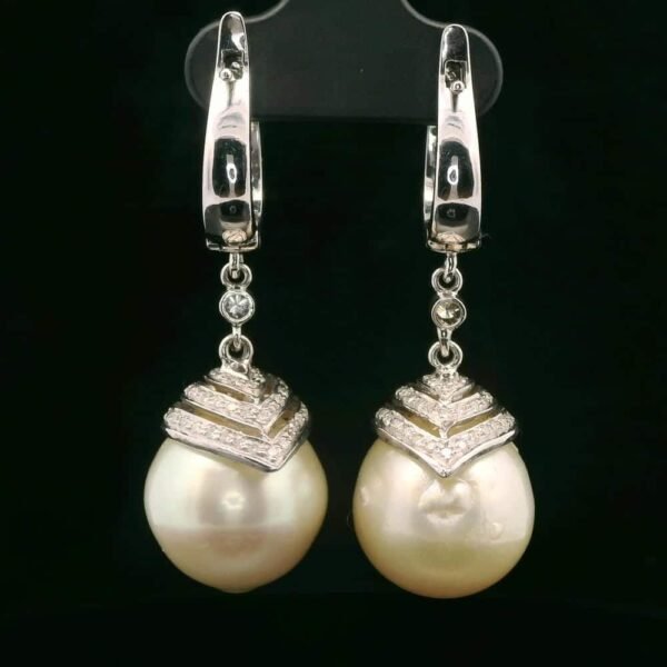 Genuine Natural South Sea Creamy White Pearl Diamond Earring 18K White Gold