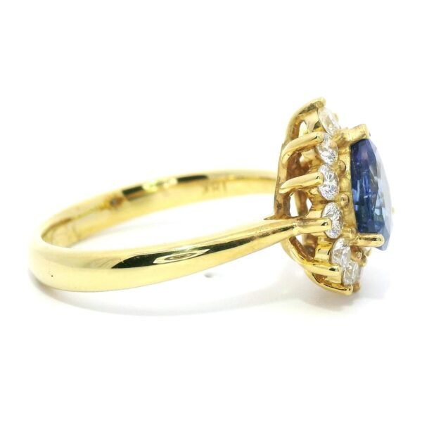 Stunning 2.17Ctw Cornflower Blue Sapphire & F VVS Diamond Yellow Gold Ring AGL