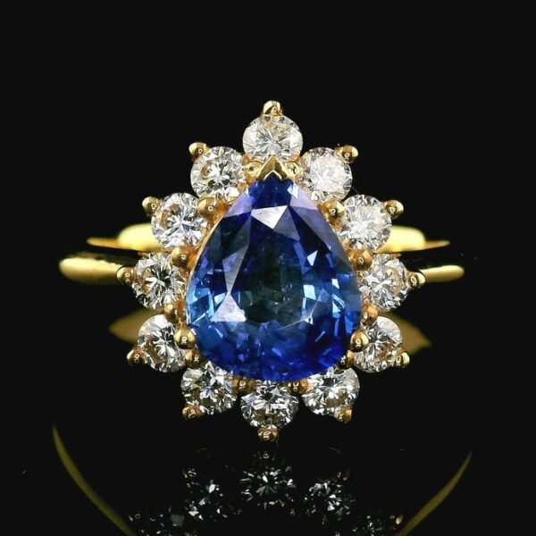 Stunning 2.17Ctw Cornflower Blue Sapphire & F VVS Diamond Yellow Gold Ring AGL