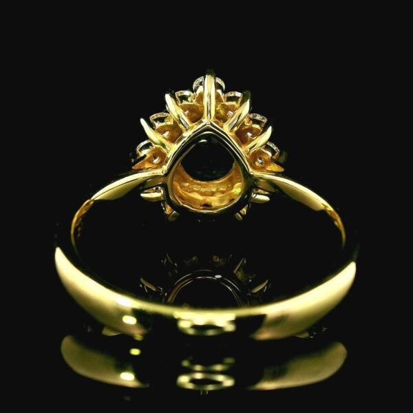 Stunning 2.17Ctw Cornflower Blue Sapphire & F VVS Diamond Yellow Gold Ring AGL