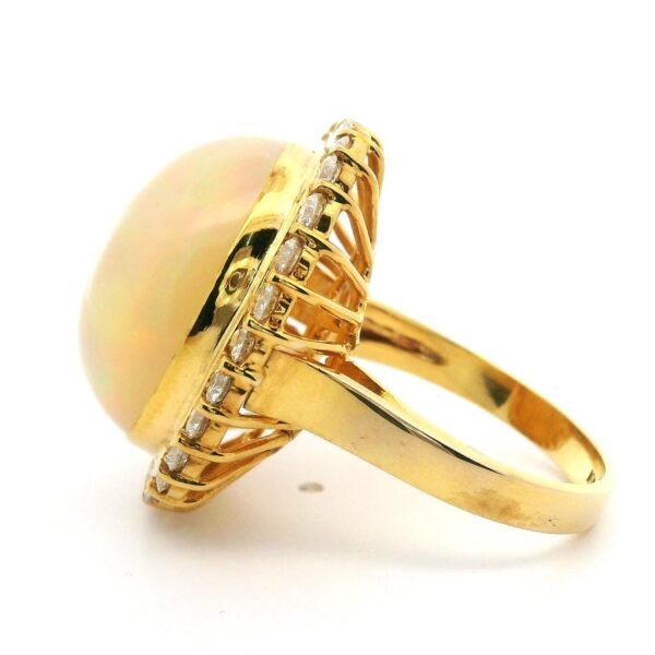 15.25CT Natural Ethiopian AIG Certified Opal DE VVS1 Diamond 14K Yellow Gold Ring