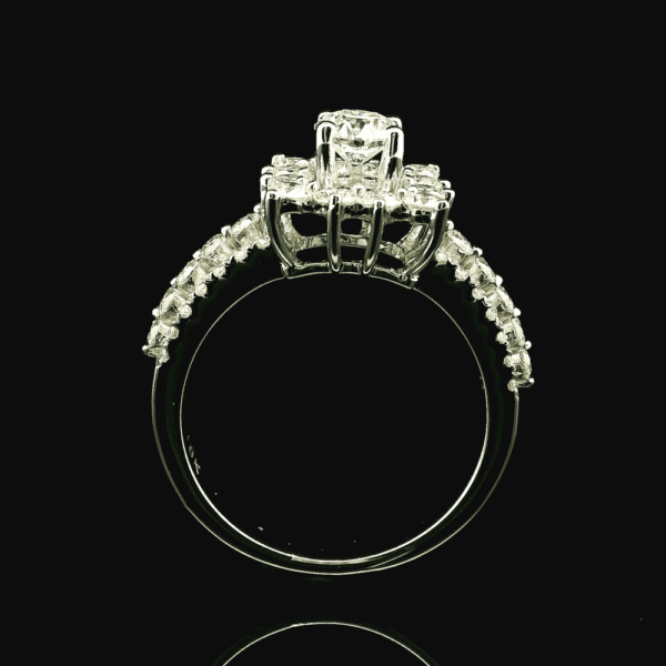 1.37ctw Natural Diamond 18K White Gold Ring For Women