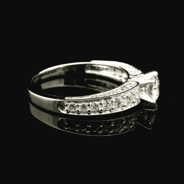 1.15ctw Natural Diamond 18K White Gold Ring For Women