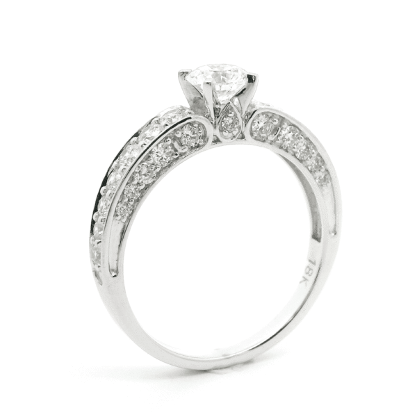 1.15ctw Natural Diamond 18K White Gold Ring For Women