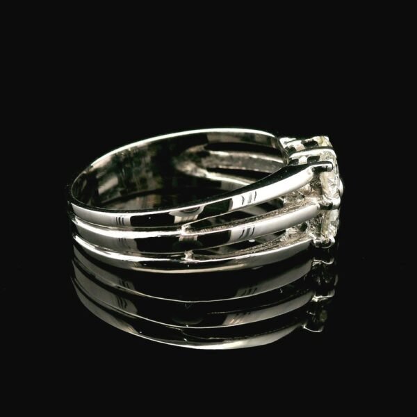 0.80ctw Natural Diamond 18K White Gold Ring For Women