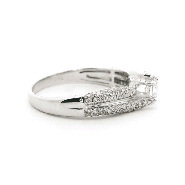 0.80ctw Natural Diamond 18K White Gold Ring For Women