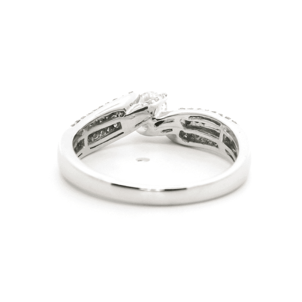 0.80ctw Natural Diamond 18K White Gold Ring For Women