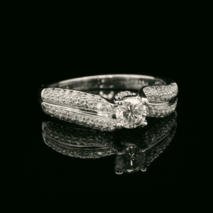 0.80ctw Natural Diamond 18K White Gold Ring For Women