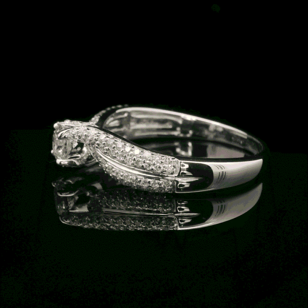 0.80ctw Natural Diamond 18K White Gold Ring For Women