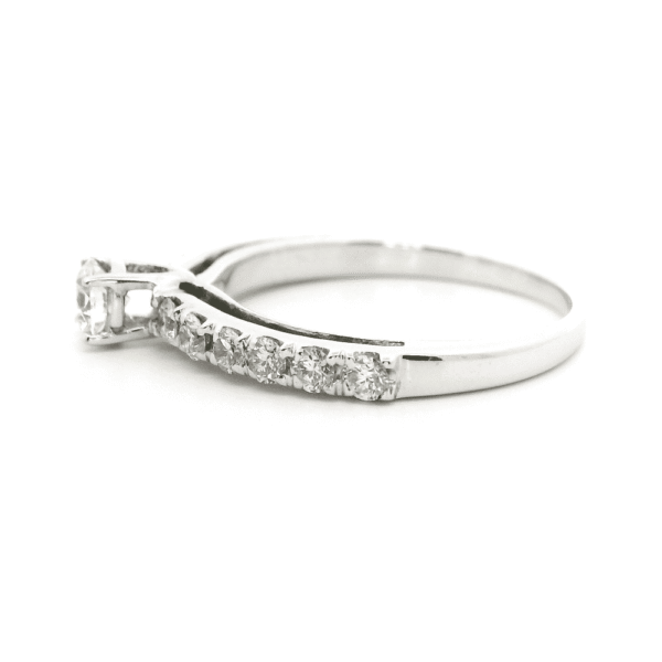 0.61ctw Natural Diamond 18K White Gold Ring For Women