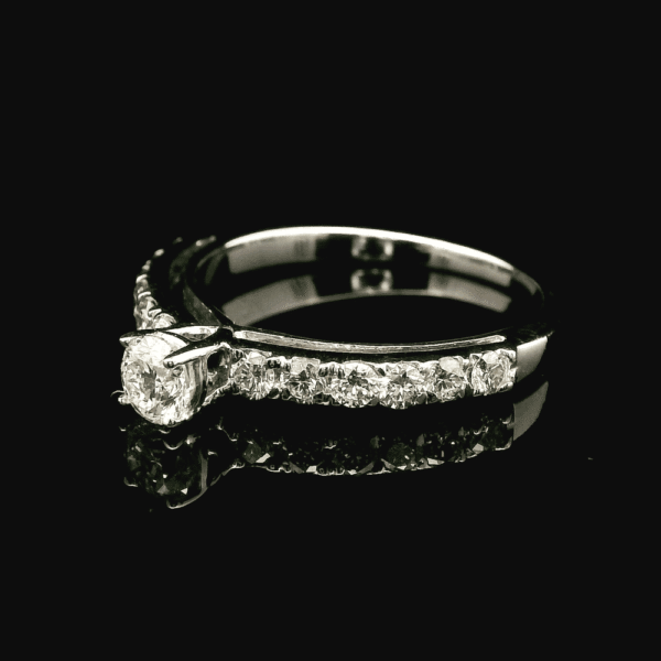 0.61ctw Natural Diamond 18K White Gold Ring For Women