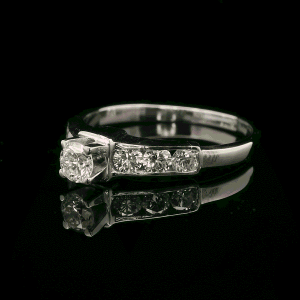 0.85ctw Natural Diamond 18K White Gold Ring For Women
