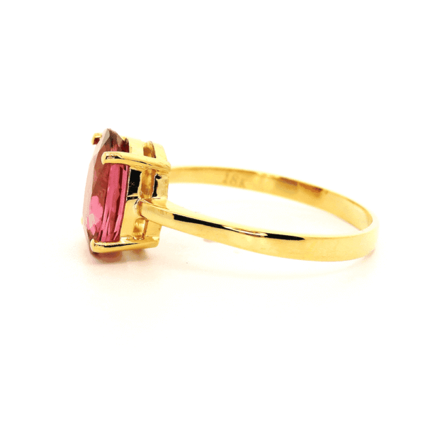 1.95ctw Natural Tourmaline 18K Yellow Gold Ring