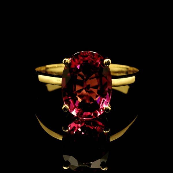 1.95ctw Natural Tourmaline 18K Yellow Gold Ring