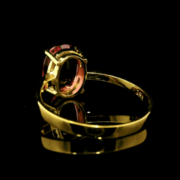 1.95ctw Natural Tourmaline 18K Yellow Gold Ring